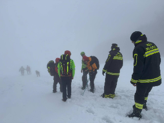 Ascoli Piceno - Neve e nebbia in alta quota: escursionista perde l’orientamento